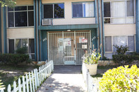 New Hampshire Avenue Apartments in Los Angeles, CA - Foto de edificio - Building Photo