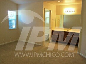 2608 Doral Way in Chico, CA - Building Photo - Building Photo