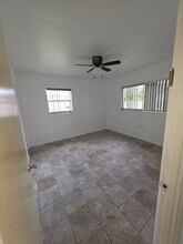 1416 Veronica S Shoemaker Blvd in Ft. Myers, FL - Building Photo - Building Photo