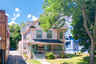 193 Park Ave in Rochester, NY - Foto de edificio - Primary Photo