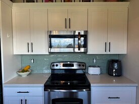5008 Sperry Ln in Everett, WA - Building Photo