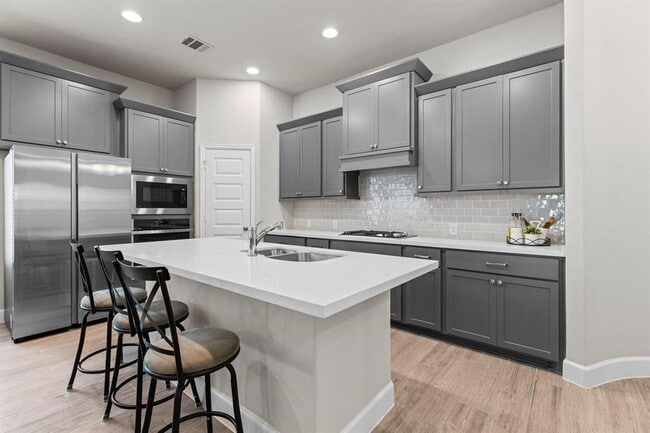 321 Rise Ln in Montgomery, TX - Building Photo - Building Photo