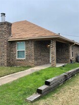 4615 Sausalito Dr in Arlington, TX - Building Photo