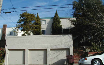 256 Euclid Ave in Oakland, CA - Building Photo - Building Photo