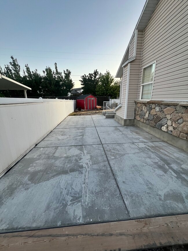 1142 W Lucky Cv in West Jordan, UT - Foto de edificio - Building Photo