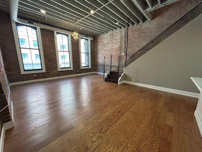 309 W Fayette St in Syracuse, NY - Building Photo - Building Photo