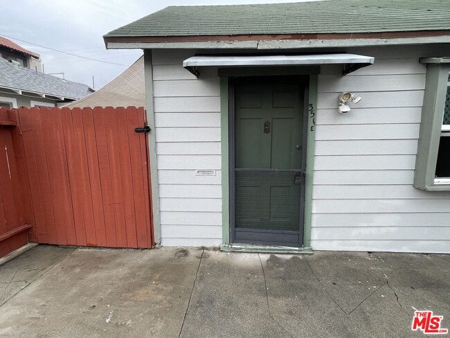 351 Temple Ave in Long Beach, CA - Building Photo - Building Photo