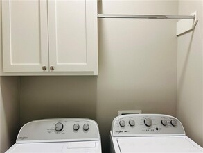 1005 Sugar Gdn Dr, Unit 4 in Pharr, TX - Building Photo - Building Photo
