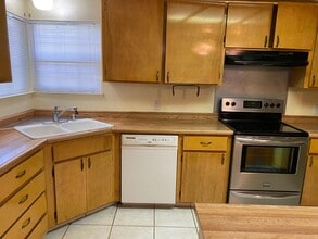 645 Rosehill Dr in Chowchilla, CA - Building Photo - Building Photo