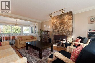 115 W 43rd Ave in Vancouver, BC - Building Photo - Building Photo