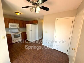 2027 Bristlecone Dr in Colorado Springs, CO - Building Photo - Building Photo
