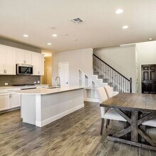 1050 Kenney Fort Crossing in Round Rock, TX - Building Photo - Building Photo