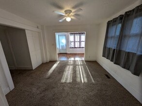 1625 S Main St, Unit B in Goshen, IN - Building Photo - Building Photo