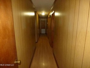 2018 Stewart Ln in Magnolia, MS - Foto de edificio - Building Photo