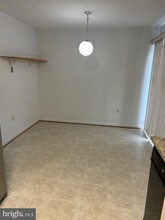 5141 King Charles Way in Bethesda, MD - Building Photo - Building Photo