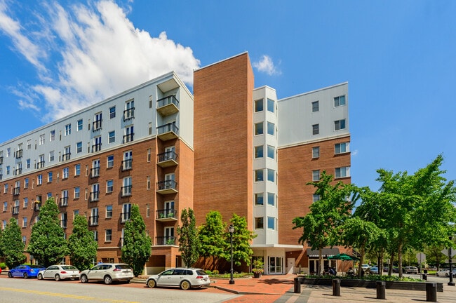 The Residences at Justison Landing in Wilmington, DE - Foto de edificio - Building Photo