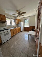 313 Milltown Rd in East Brunswick, NJ - Building Photo - Building Photo