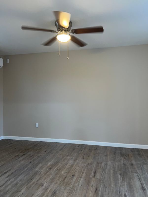 106 N 17th St in Donna, TX - Foto de edificio - Building Photo
