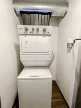 1261 8th St in West Des Moines, IA - Building Photo - Building Photo