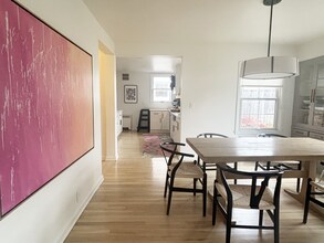 6120 N Kent Ave in Whitefish Bay, WI - Building Photo - Building Photo