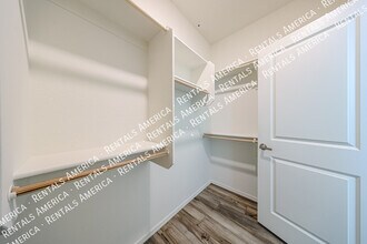 18063 W Soft Wind Dr in Surprise, AZ - Building Photo - Building Photo