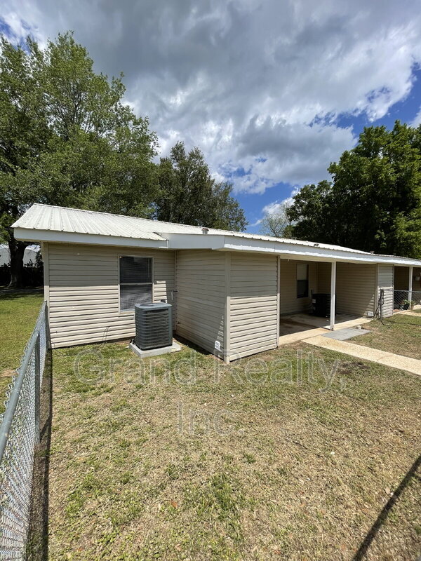 4409 White Rd in Pace, FL - Building Photo - Building Photo