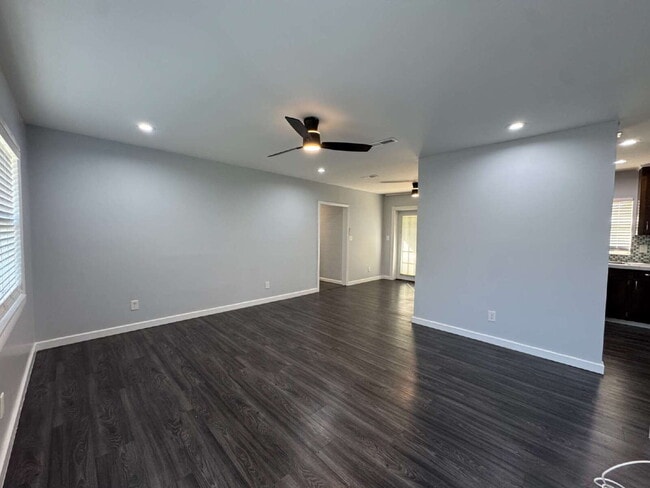1220 Tennessee Ave in Lynn Haven, FL - Building Photo - Building Photo