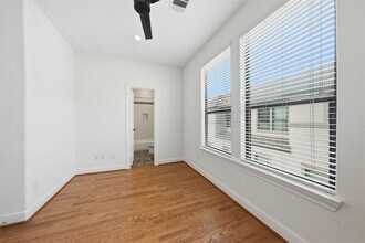 6130 Hamman St in Houston, TX - Building Photo - Building Photo