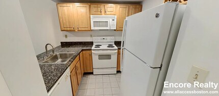 20 Queensberry St in Boston, MA - Building Photo - Building Photo