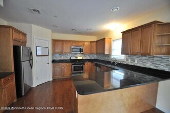 210 Broad St in Red Bank, NJ - Building Photo - Building Photo