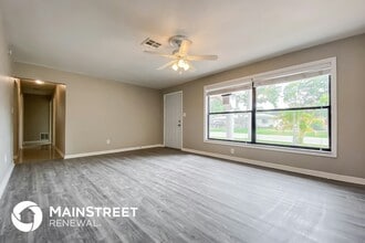 1524 Sandy Ln in Clearwater, FL - Building Photo - Building Photo