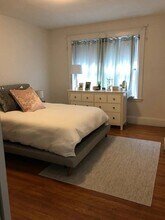 1685 Beacon St, Unit 2 in Brookline, MA - Building Photo - Building Photo
