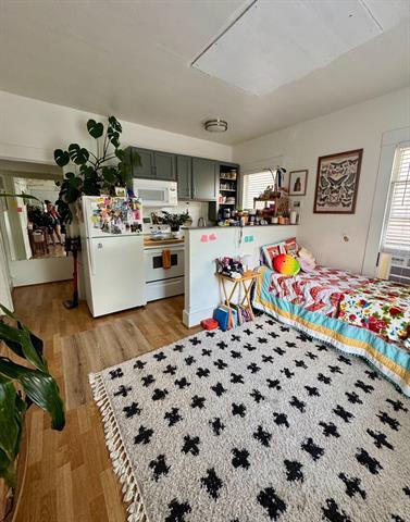 property at 4033 Cole Ave