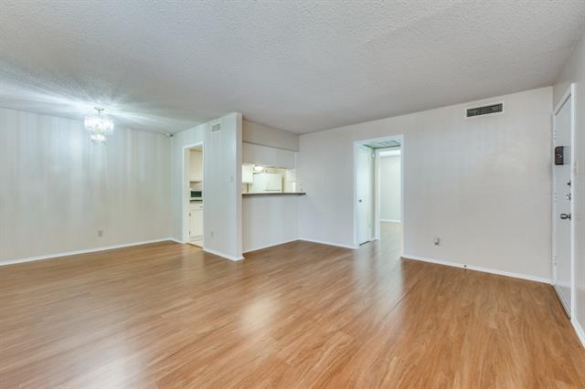 12830 Midway Rd in Dallas, TX - Building Photo