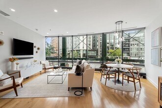 9 W Broadway in Boston, MA - Building Photo - Building Photo