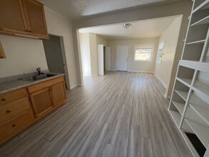 1615 McCullens Ave in Eureka, CA - Building Photo - Building Photo