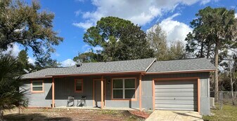345 Chinaberry Ave in Oviedo, FL - Building Photo