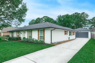 3607 Hickory Hill Ln in Montgomery, TX - Building Photo - Building Photo