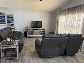 3158 Stonehurst Cir in Kissimmee, FL - Building Photo - Building Photo