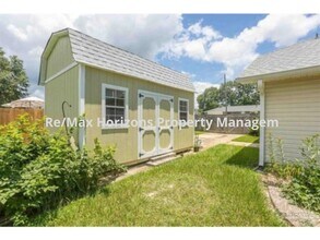 2080 Winners Cir in Gonzalez, FL - Building Photo - Building Photo