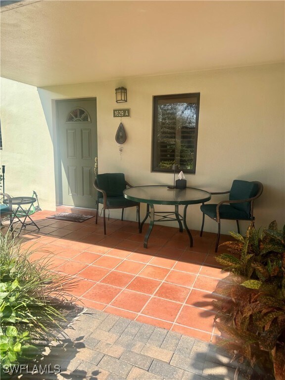 1629 Spoonbill Ln in Naples, FL - Foto de edificio - Building Photo