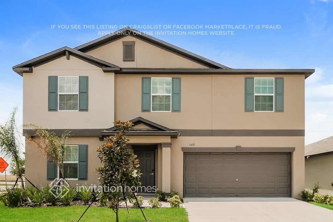 11437 Lavender Loop in Spring Hill, FL - Building Photo