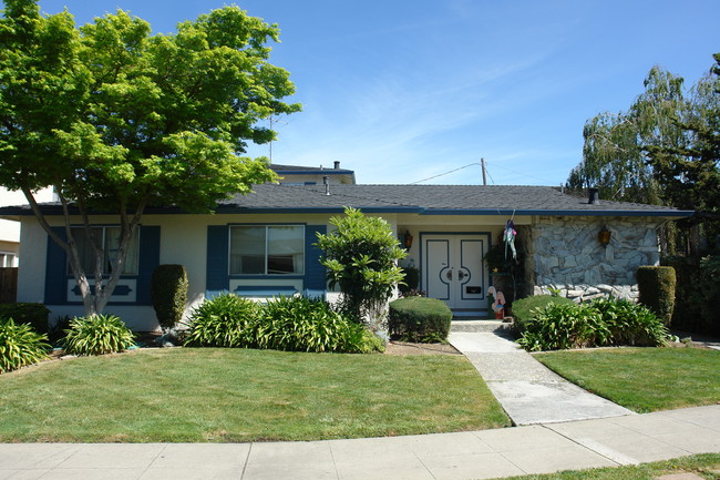 840 Opal Dr in San Jose, CA - Building Photo - Building Photo