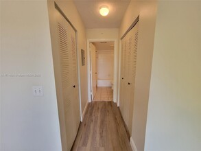 4155 N Haverhill Rd in West Palm Beach, FL - Building Photo - Building Photo