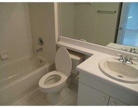 2600 S University Dr-Unit -11A in Davie, FL - Building Photo - Building Photo