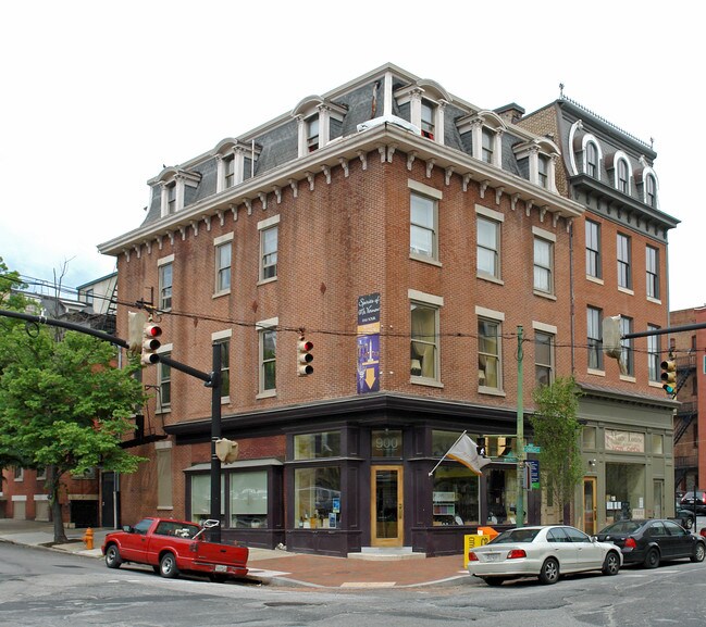 900 N Charles St