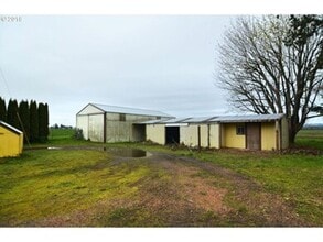 95070 Ayres Ln in Junction City, OR - Building Photo - Building Photo