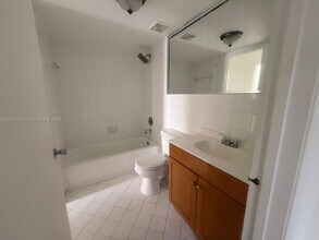 6278 W 22nd Ct in Hialeah, FL - Building Photo - Building Photo