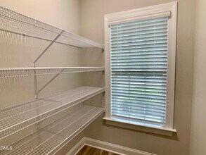 672 Barneswyck Dr in Fuquay Varina, NC - Building Photo - Building Photo