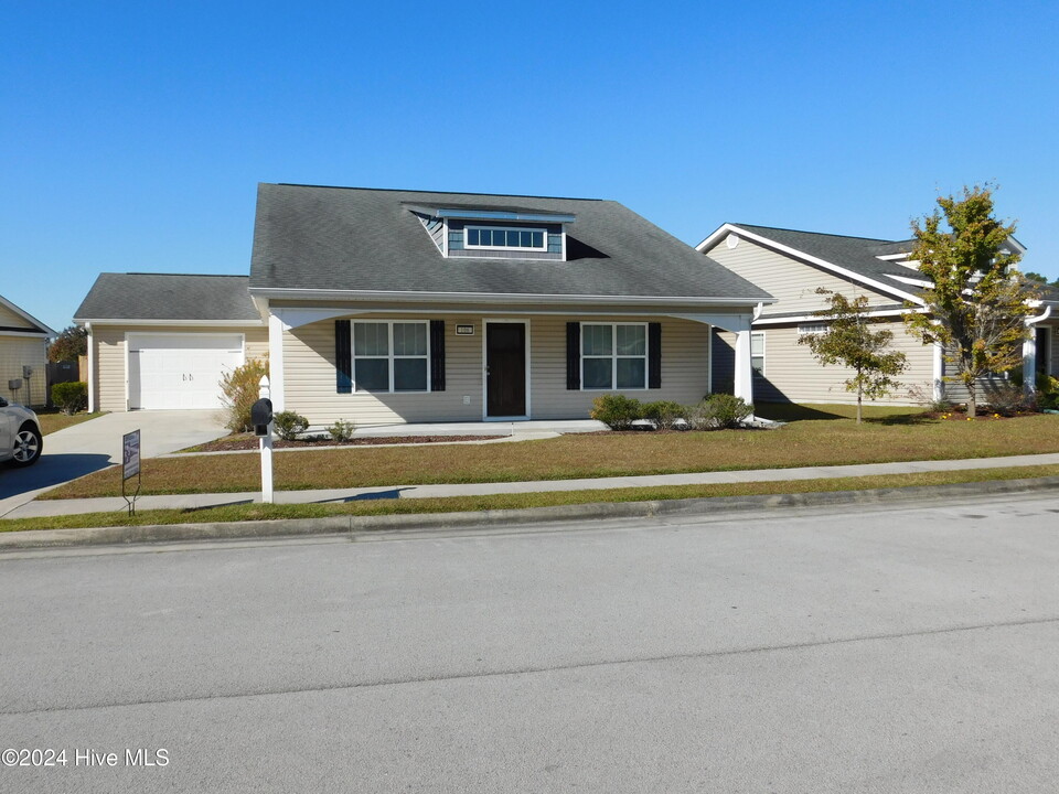 106 Craftsman Dr in New Bern, NC - Building Photo